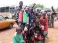 Children en route to Mopti