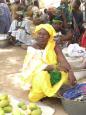 Fruit seller at Djenn markets