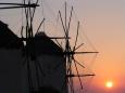 Windmills at sunset, Hora