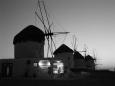Windmills at sunset, Hora